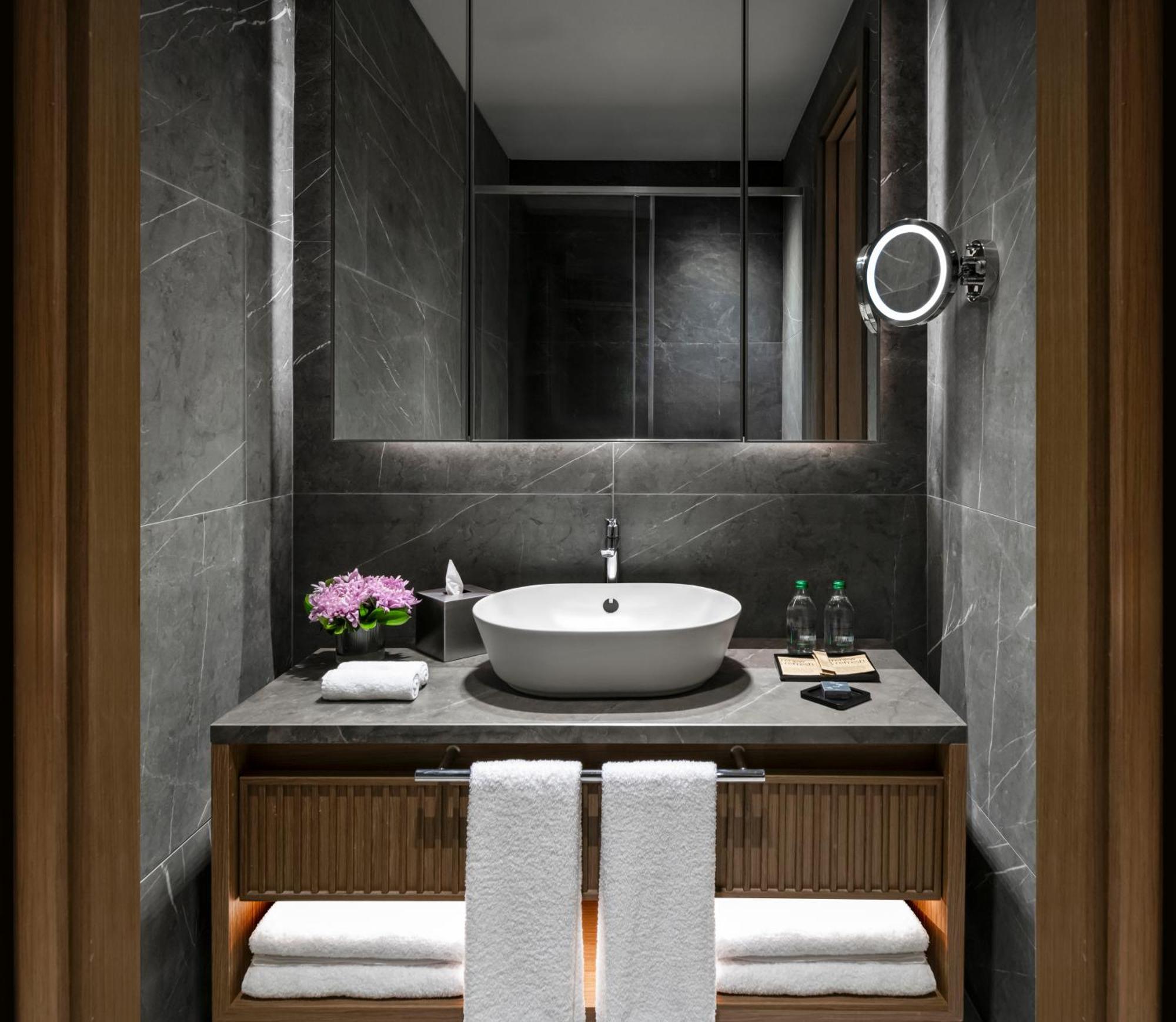 Отель Moevenpick Living Istanbul Saklivadi Экстерьер фото