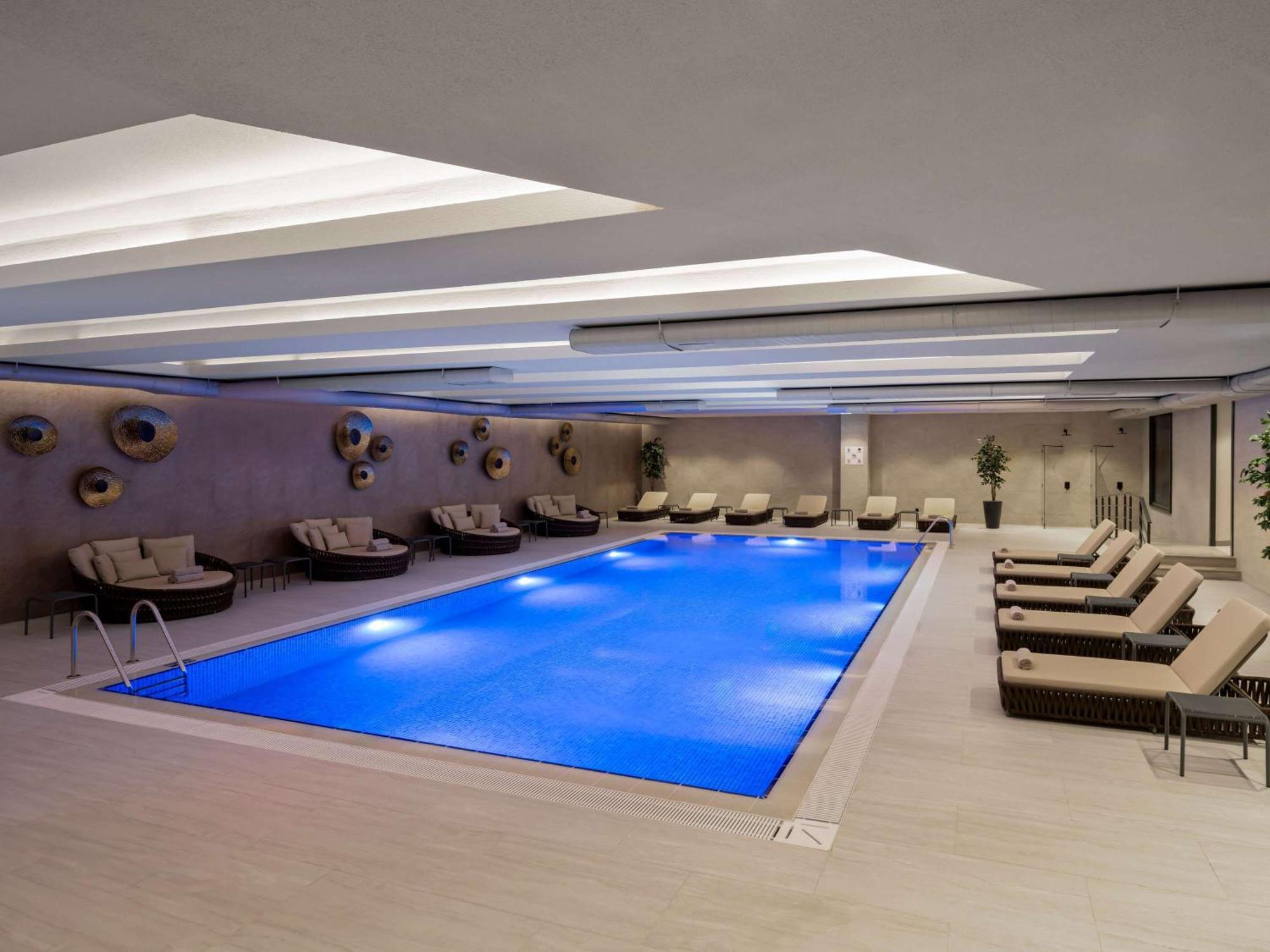 Отель Moevenpick Living Istanbul Saklivadi Экстерьер фото